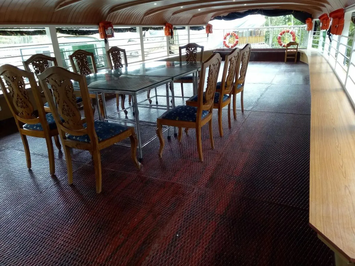 Coco Floatel Hotel Alappuzha 3*,  India