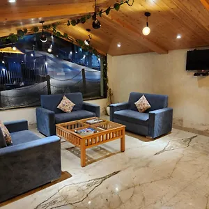 *** Hotel Golden Fern India
