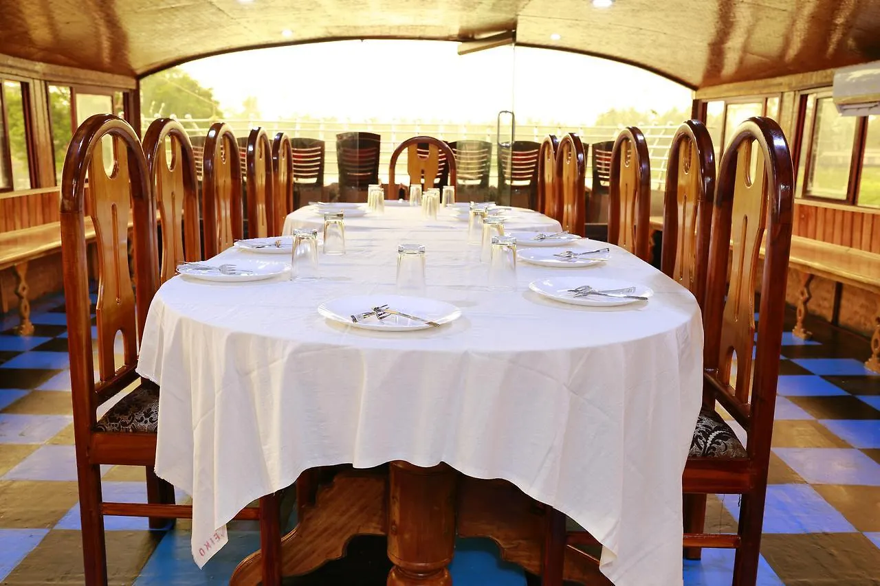 Coco Floatel Hotel Alappuzha